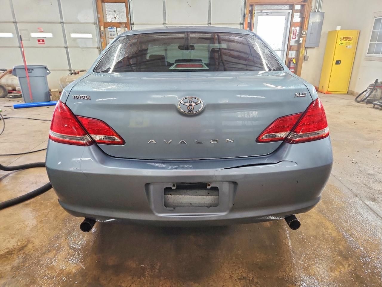 2006 Toyota Avalon xl