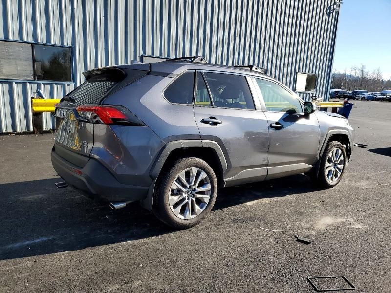 2025 Toyota Rav4 xle Premium