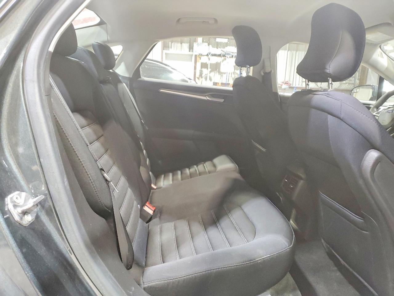 2015 Ford Fusion se