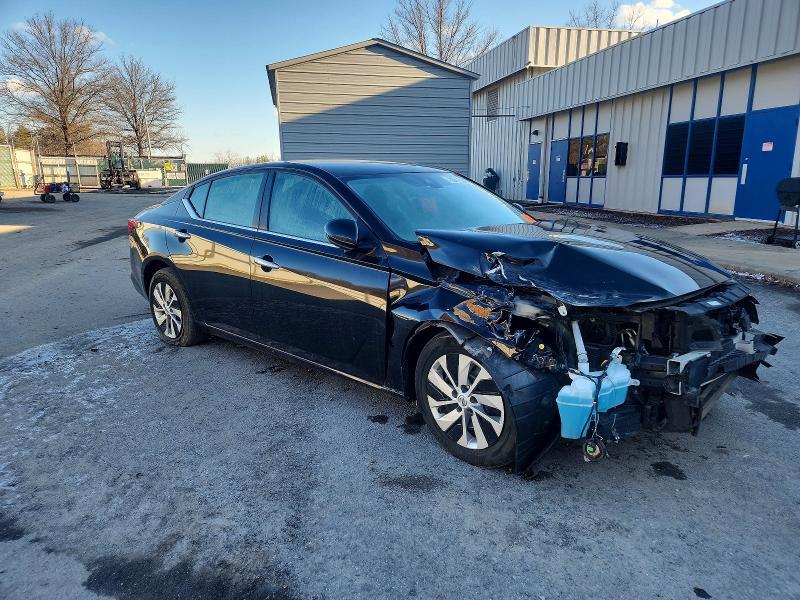 2022 Nissan Altima s