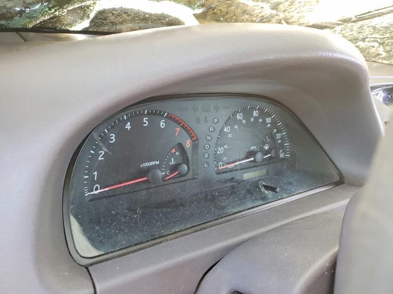 2004 Toyota Camry le