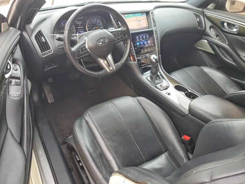 2018 Infiniti Q60 Luxe 300