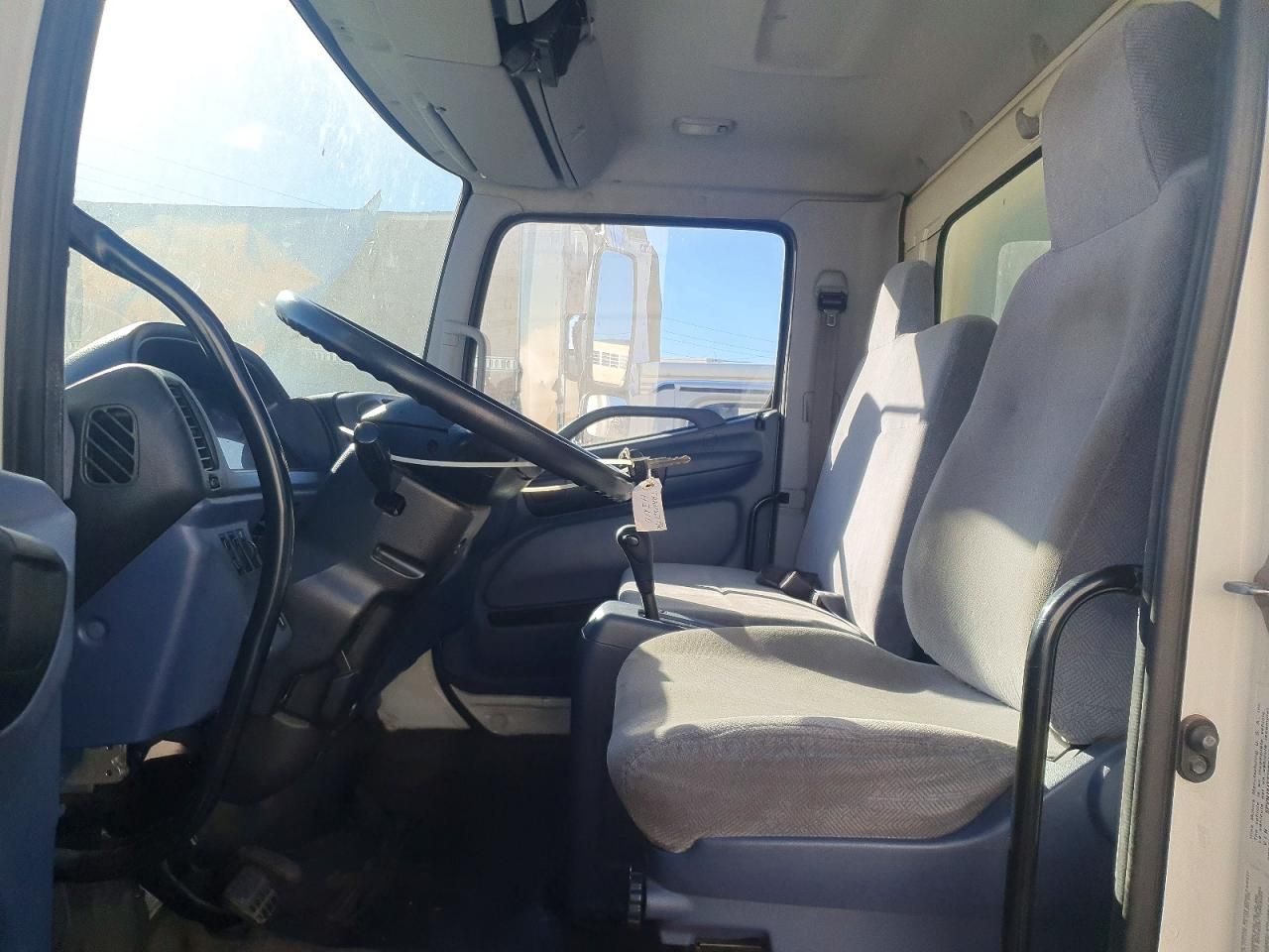 2007 Hino 258/268 BOX Truck