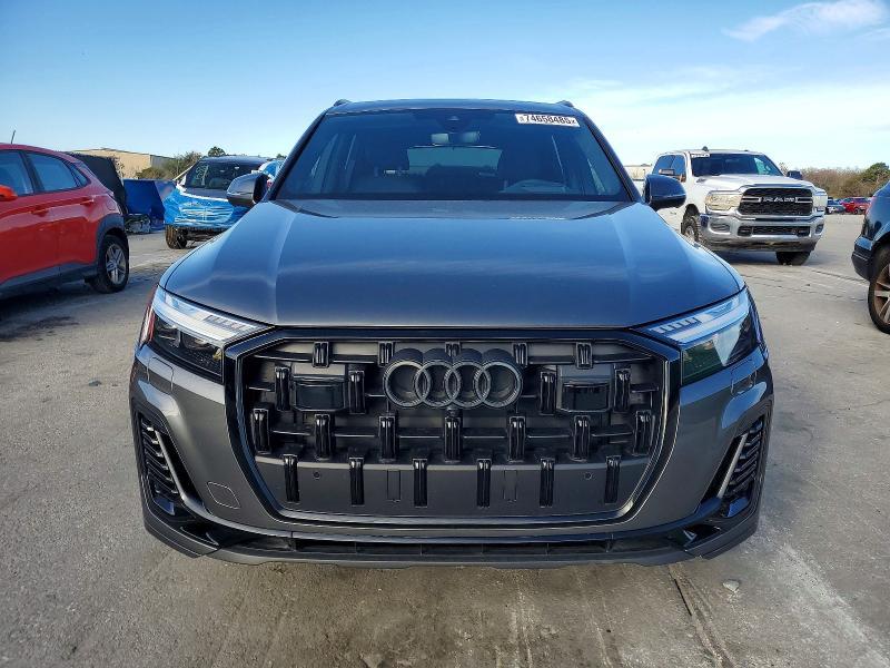2025 Audi Q7 Prestige