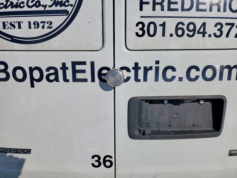 2023 Chevrolet Express G2500 Utility / Service van