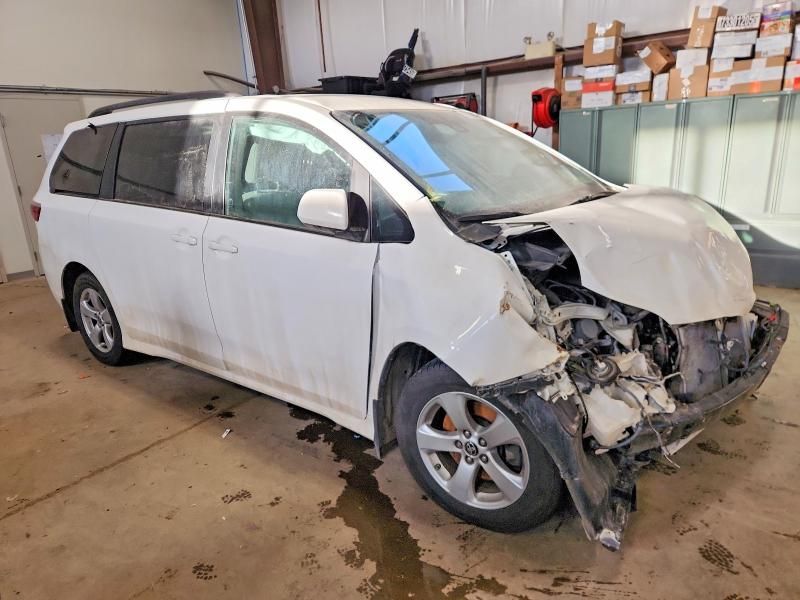 2020 Toyota Sienna le