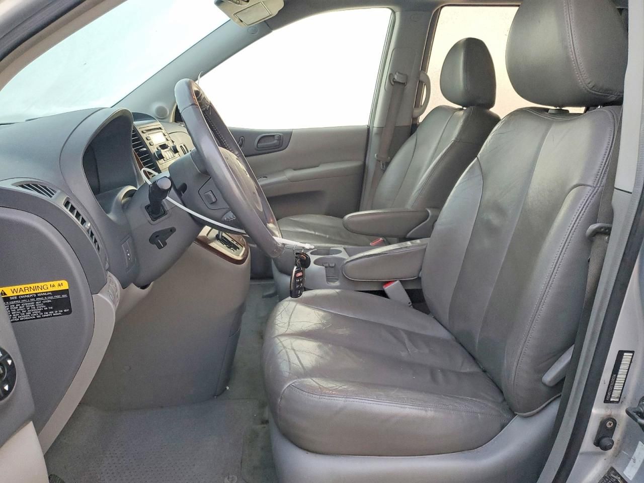 2007 KIA Sedona Base