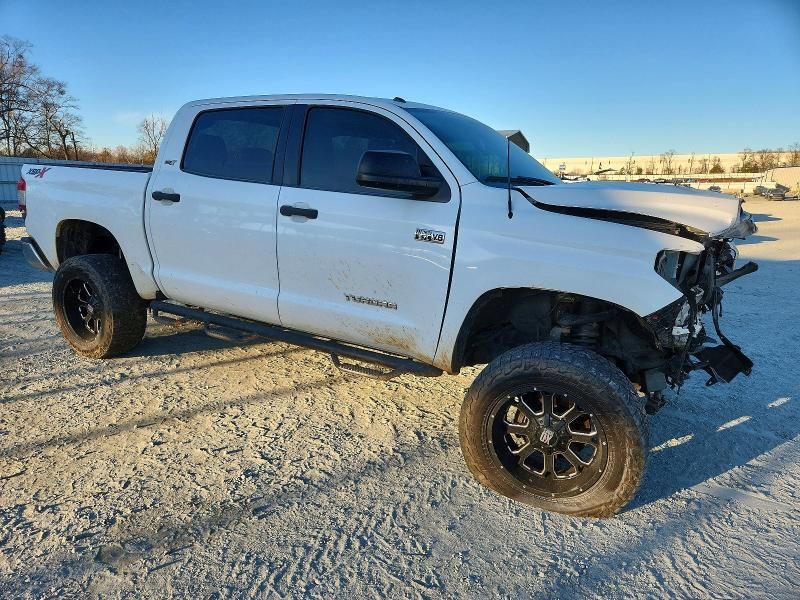 2015 Toyota Tundra Crewmax SR5