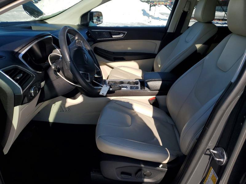 2021 Ford Edge Titanium