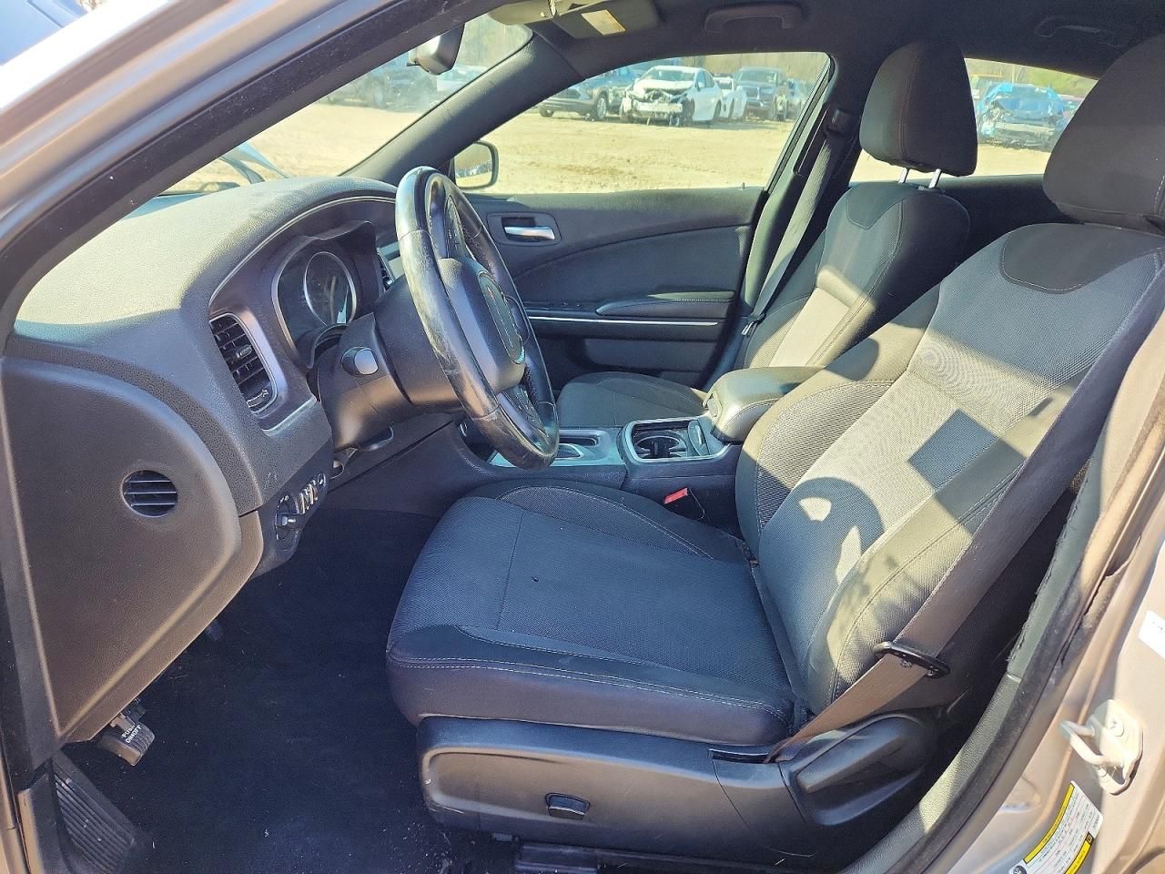 2015 Dodge Charger se