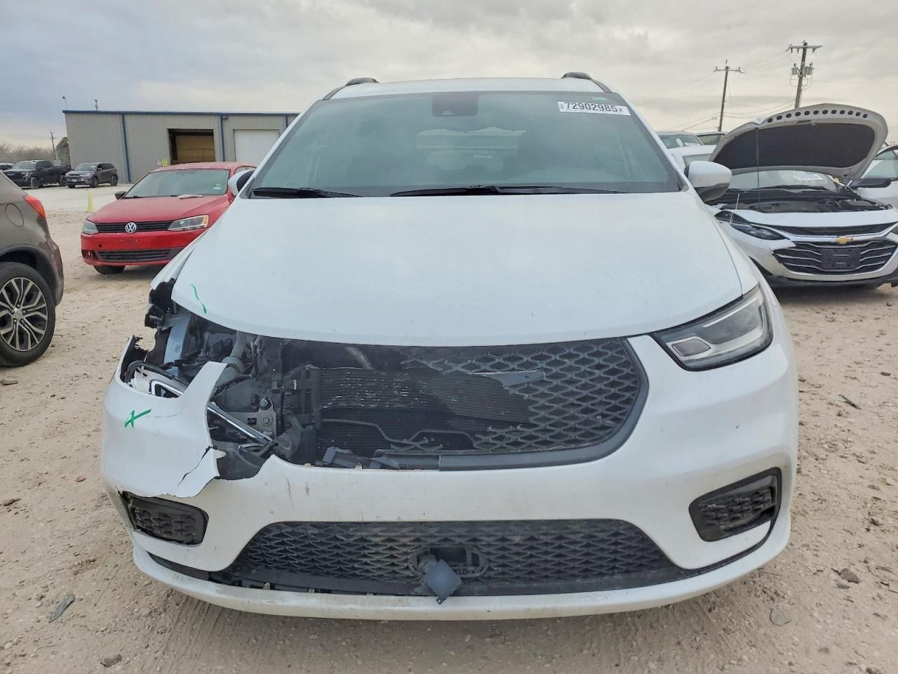 2023 Chrysler Pacifica Touring l