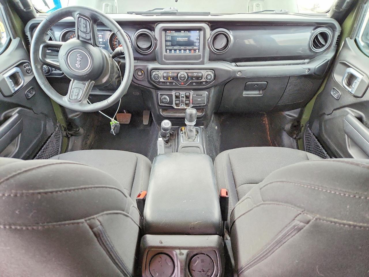 2022 Jeep Gladiator Sport