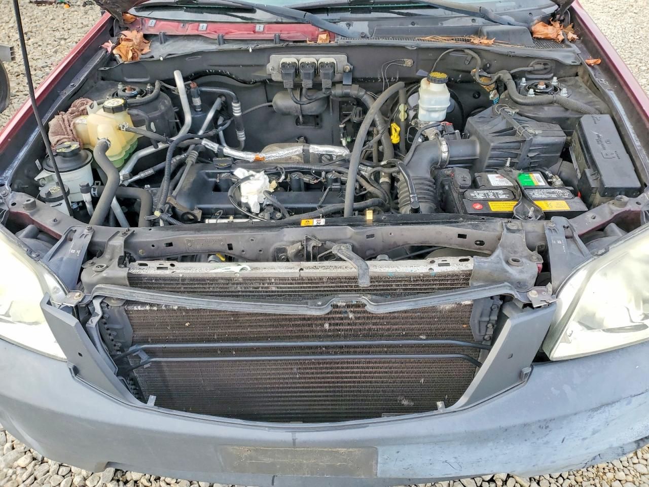 2005 Mazda Tribute i