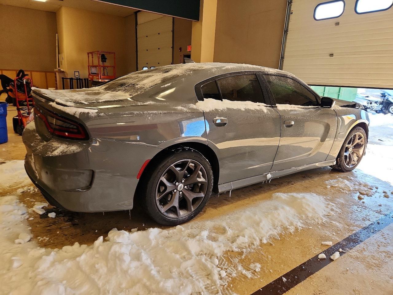 2018 Dodge Charger r