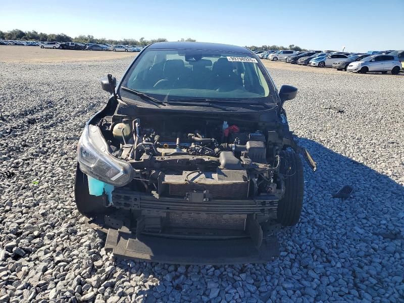 2023 Nissan Versa sv