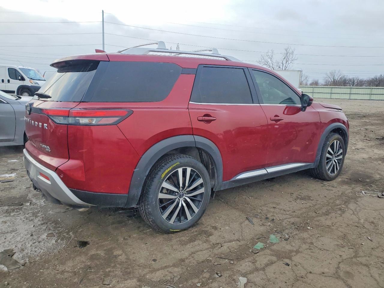 2023 Nissan Pathfinder Platinum