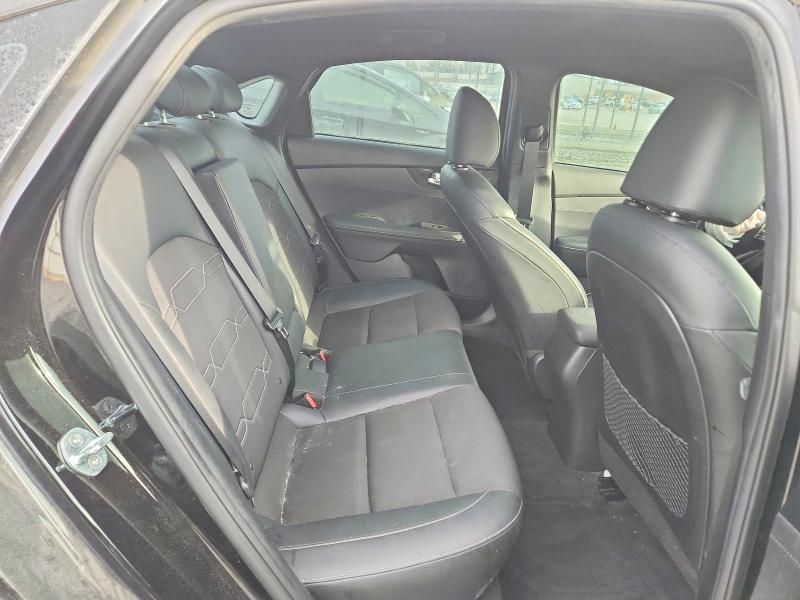 2022 KIA Forte gt Line