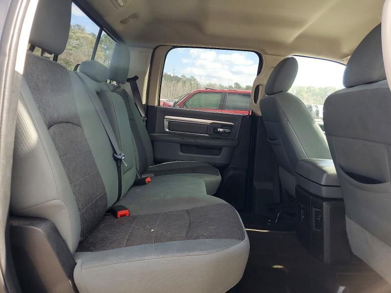 2015 Dodge Ram 1500 slt