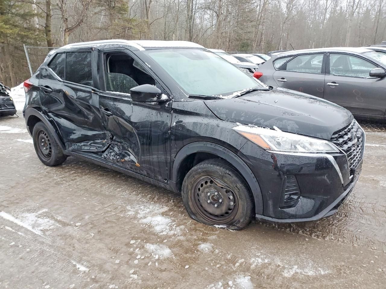 2023 Nissan Kicks sv