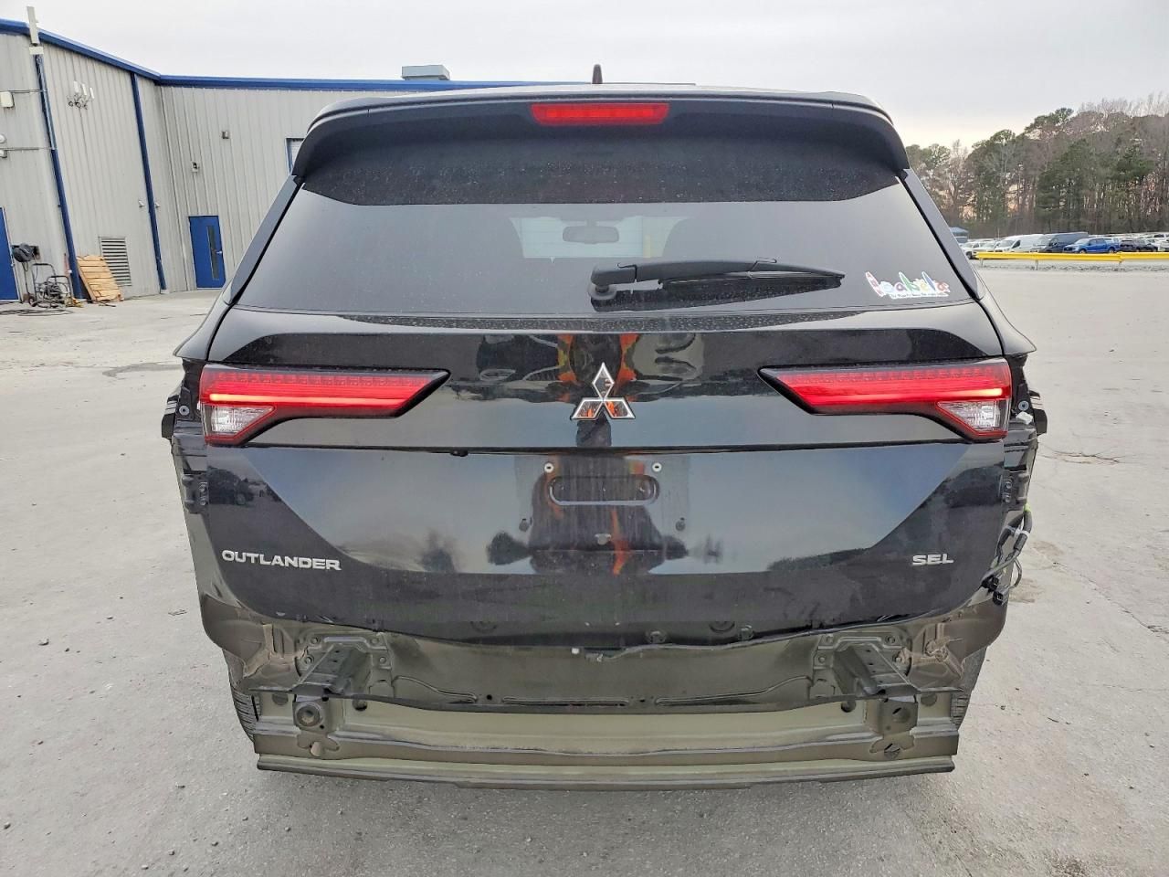 2023 Mitsubishi Outlander sel