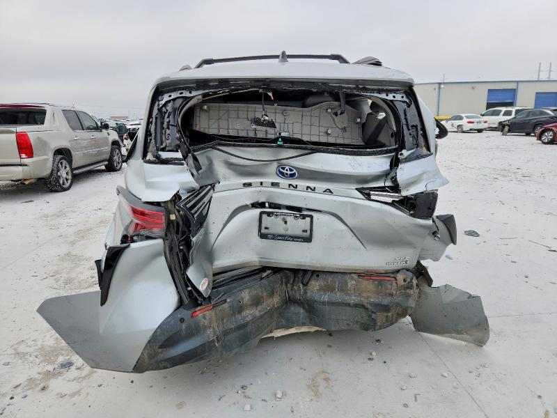 2021 Toyota Sienna