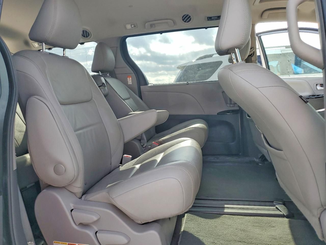 2018 Toyota Sienna xle