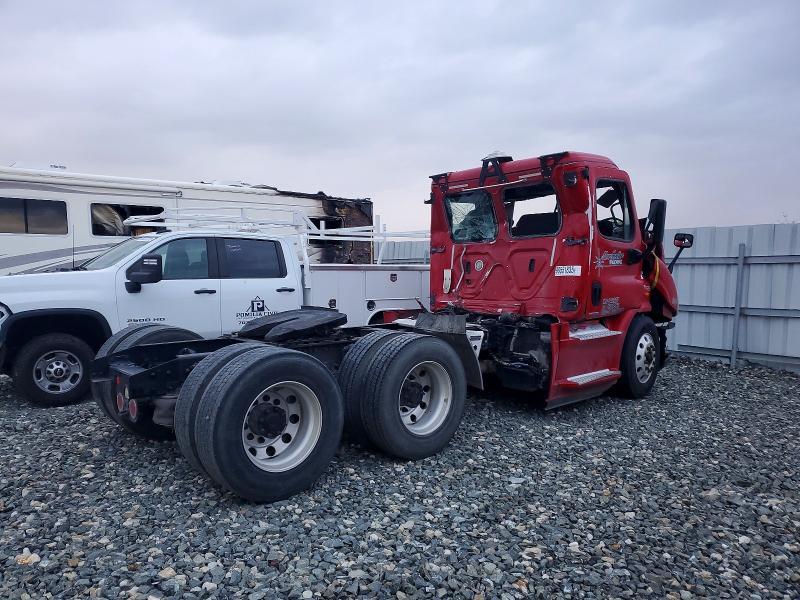 2018 Freightliner Cascadia 113 Semi Truck