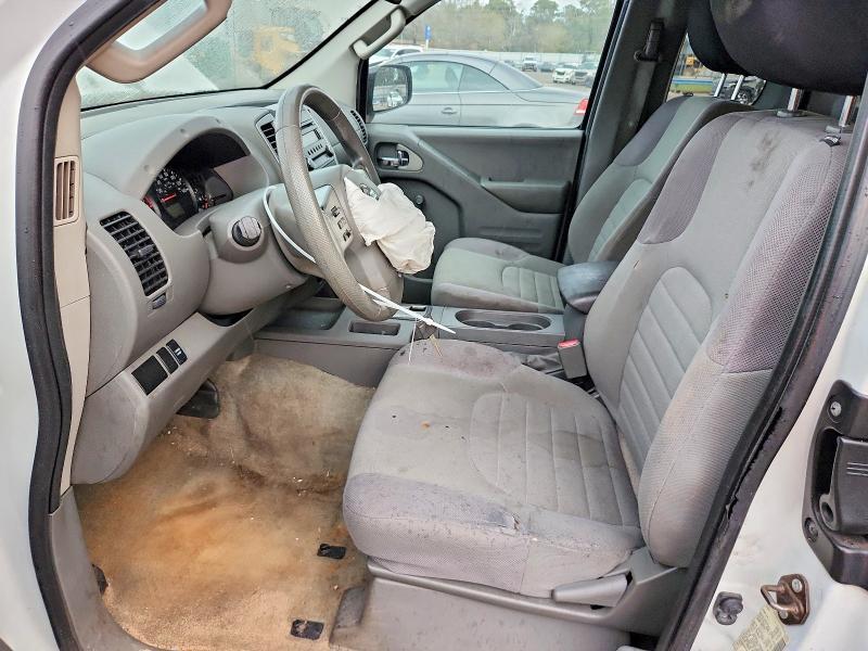 2016 Nissan Frontier s