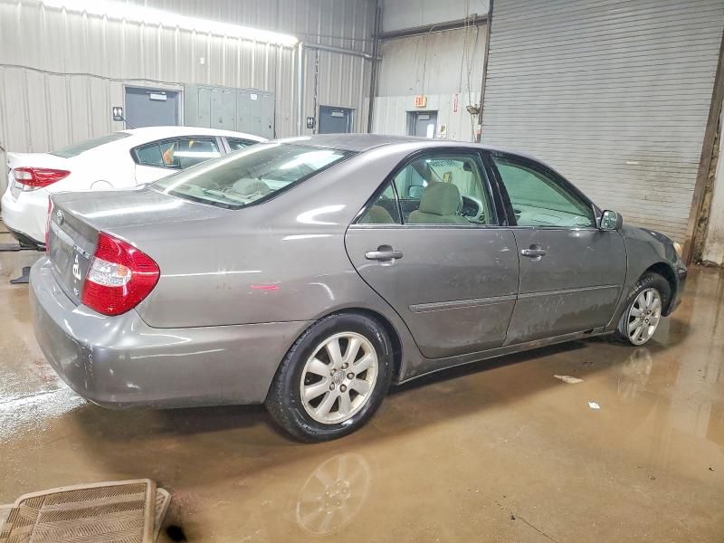 2004 Toyota Camry le