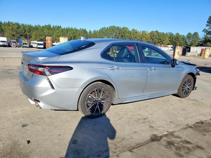 2021 Toyota Camry se
