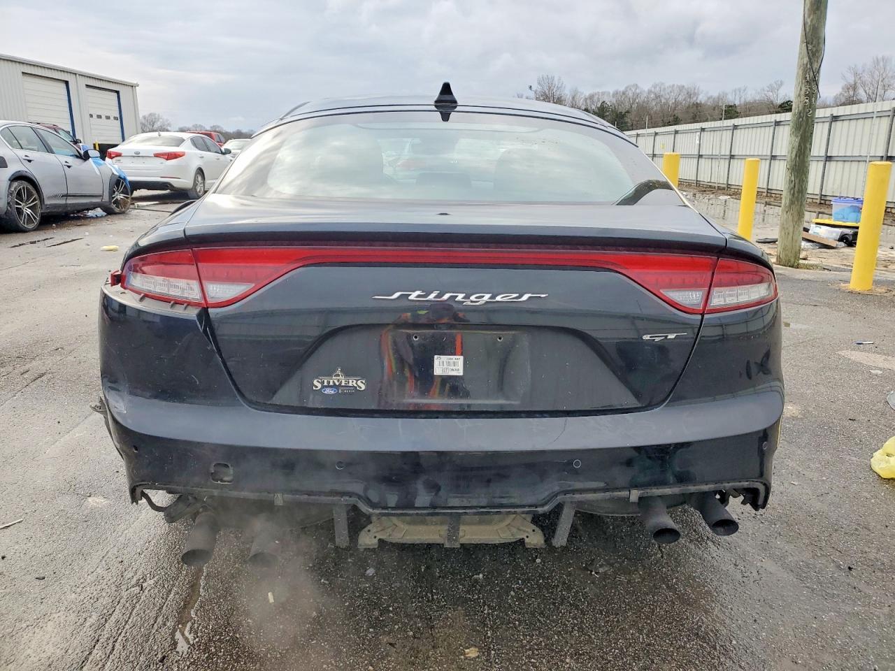 2022 KIA Stinger GT1