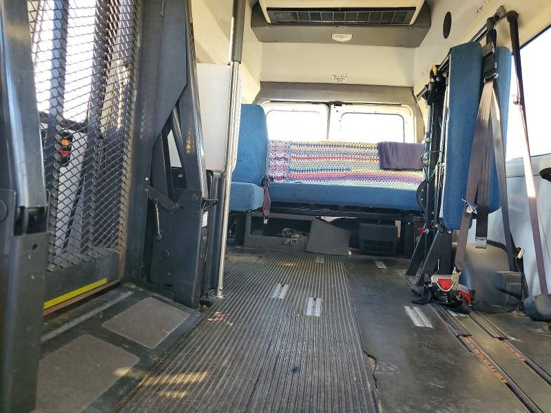 2003 Ford Econoline E350 Super Duty Van