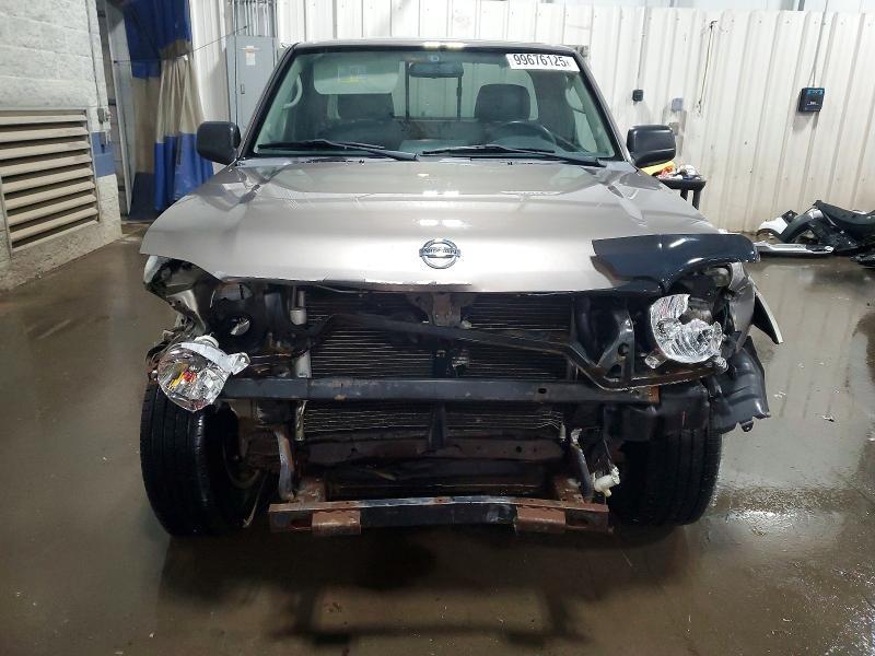 2004 Nissan Frontier XE-V6