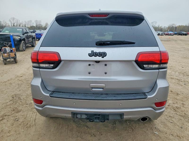 2020 Jeep Grand Cherokee Laredo