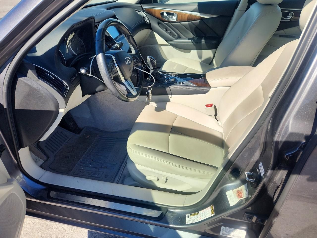 2018 Infiniti Q50 Luxe