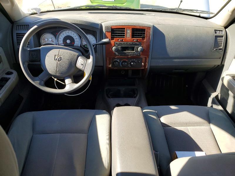 2005 Dodge Dakota Quad SLT