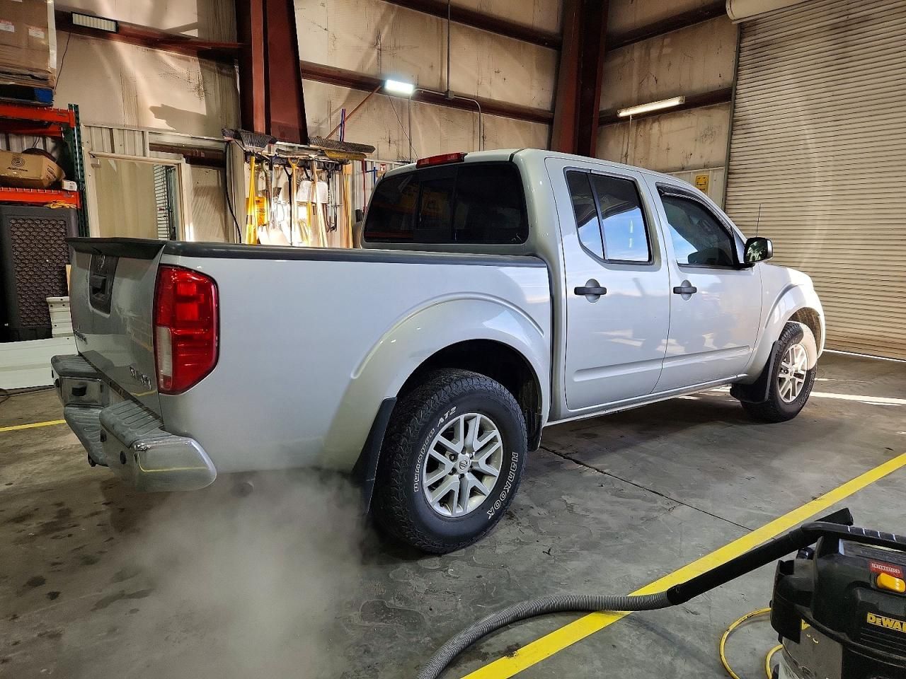 2014 Nissan Frontier S