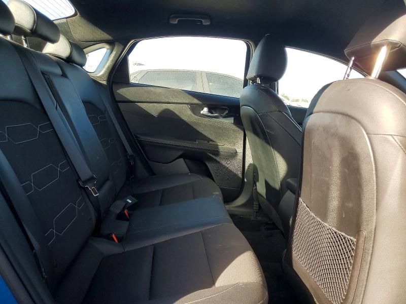 2022 KIA Forte gt Line