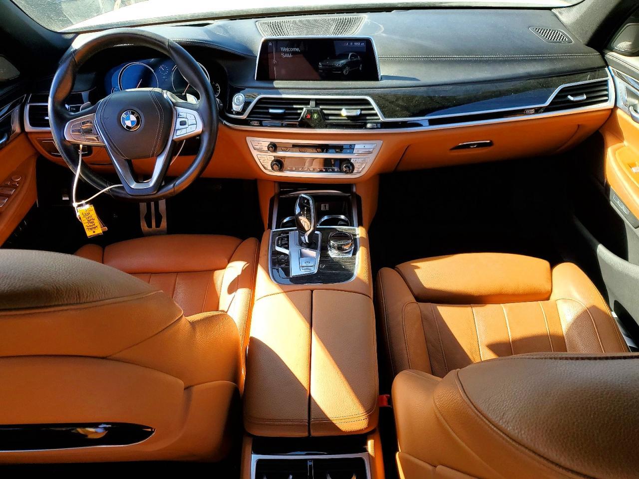 2017 BMW 740 i