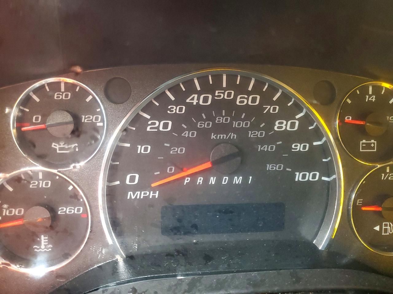 2022 GMC Savana CUT-BOX Truck