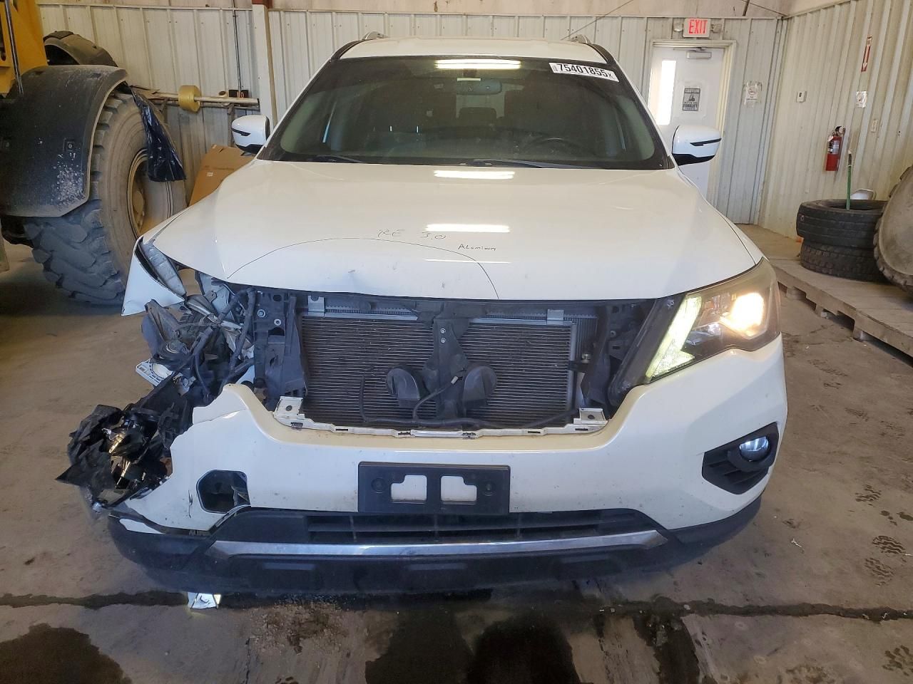 2019 Nissan Pathfinder sv