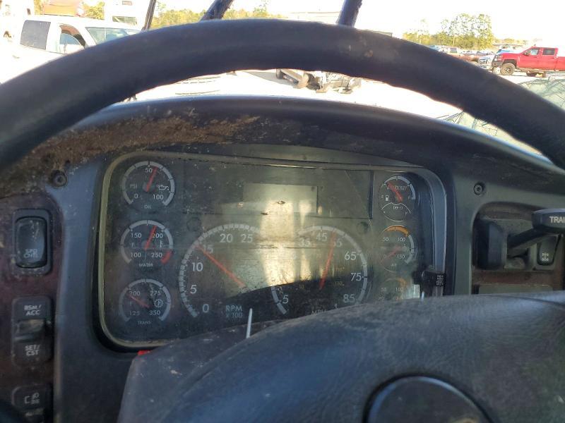 2022 Freigliner 2022 Freightliner Business Class M2 Digger Derrick