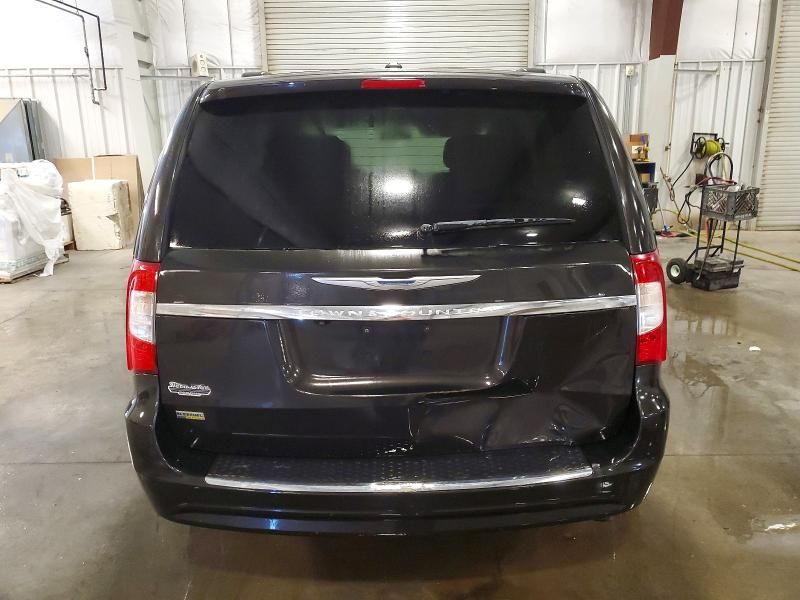 2014 Chrysler Town & Country Touring