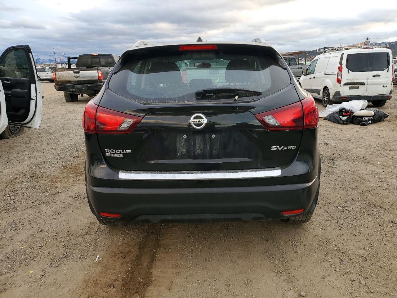 2017 Nissan Rogue Sport s