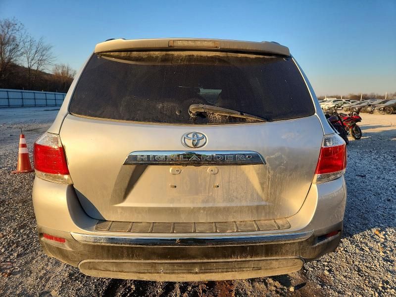 2011 Toyota Highlander Base