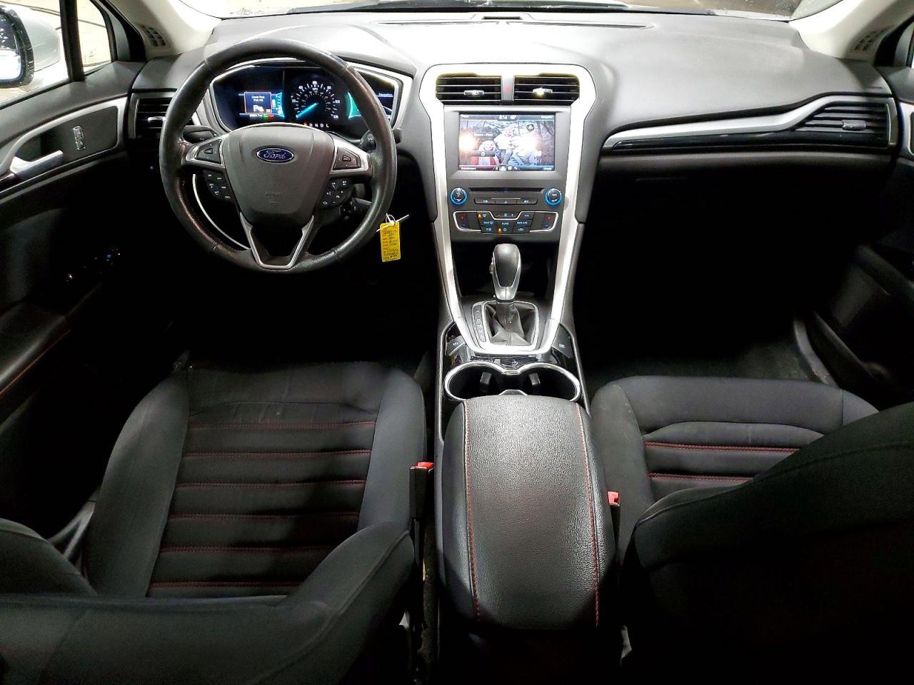 2016 Ford Fusion se Hybrid