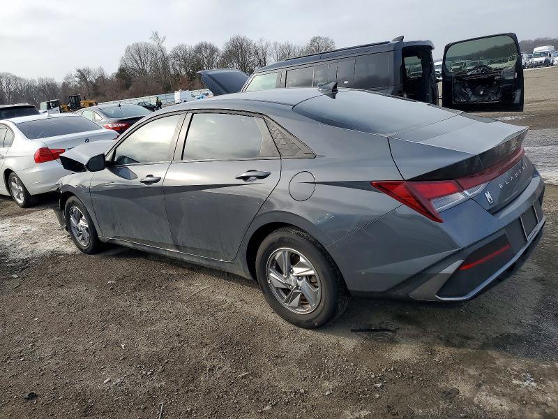 2024 Hyundai Elantra se