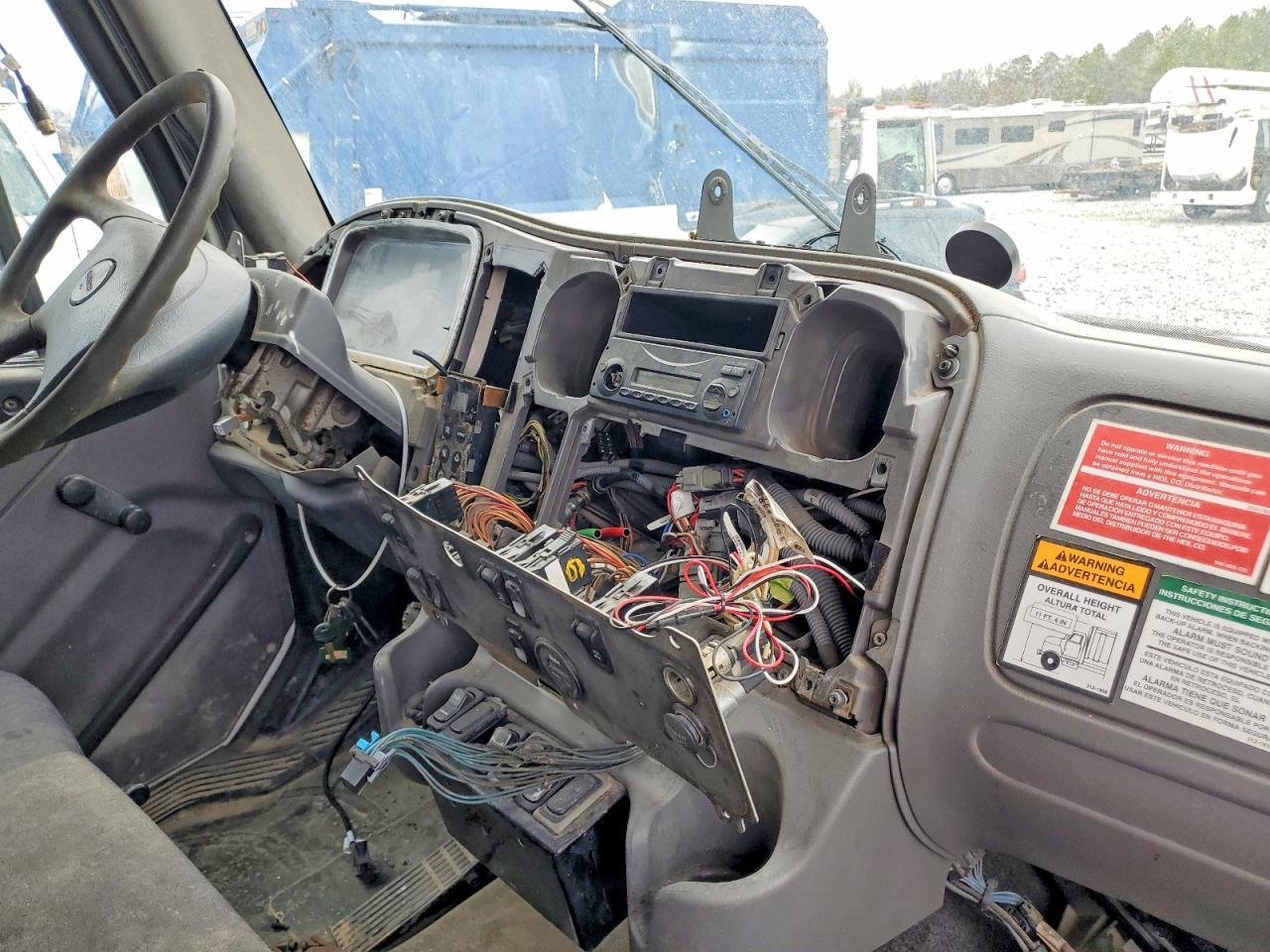 2015 Freightliner Business Class M2 Refuse Truck