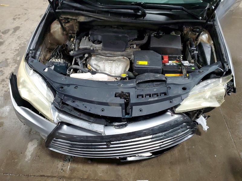 2015 Toyota Camry le