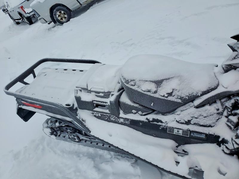 2025 Skidoo Expedition se 900 t